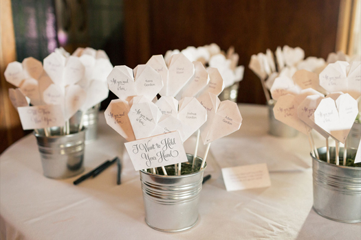 alison-masa-custom-wedding-invitation-modern-origami-seating_chart_hearts